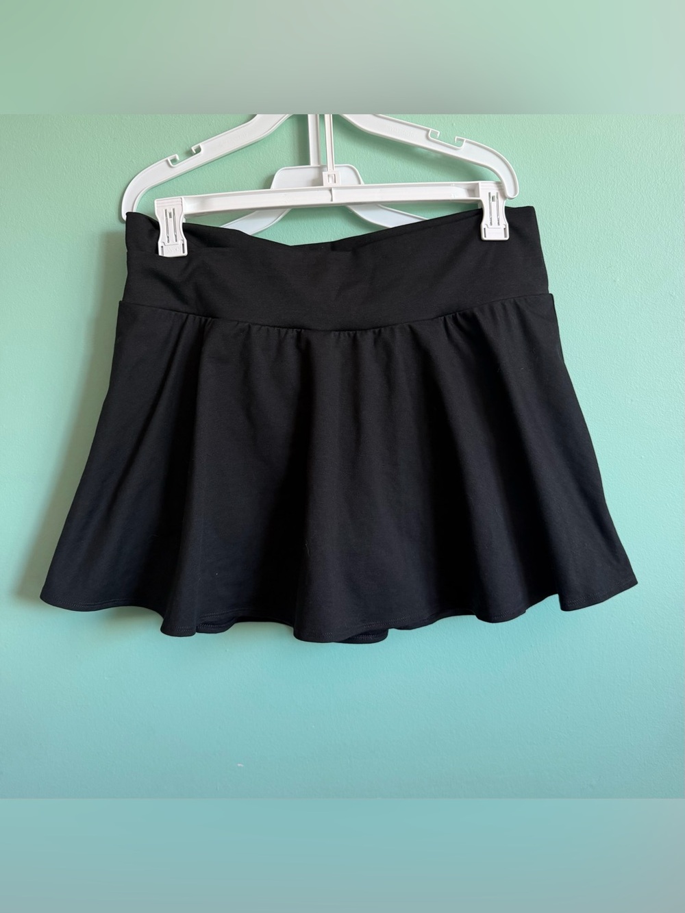 Old Navy Black Skort